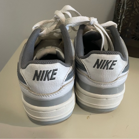 Nike White and Gray woman’s size 6.5 Sneakers - Picture 3 of 8
